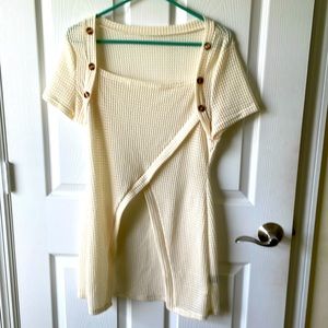 Women’s knit top brand new